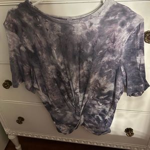 lululemon crescent tee in diamond dye glacier grey moonwalk